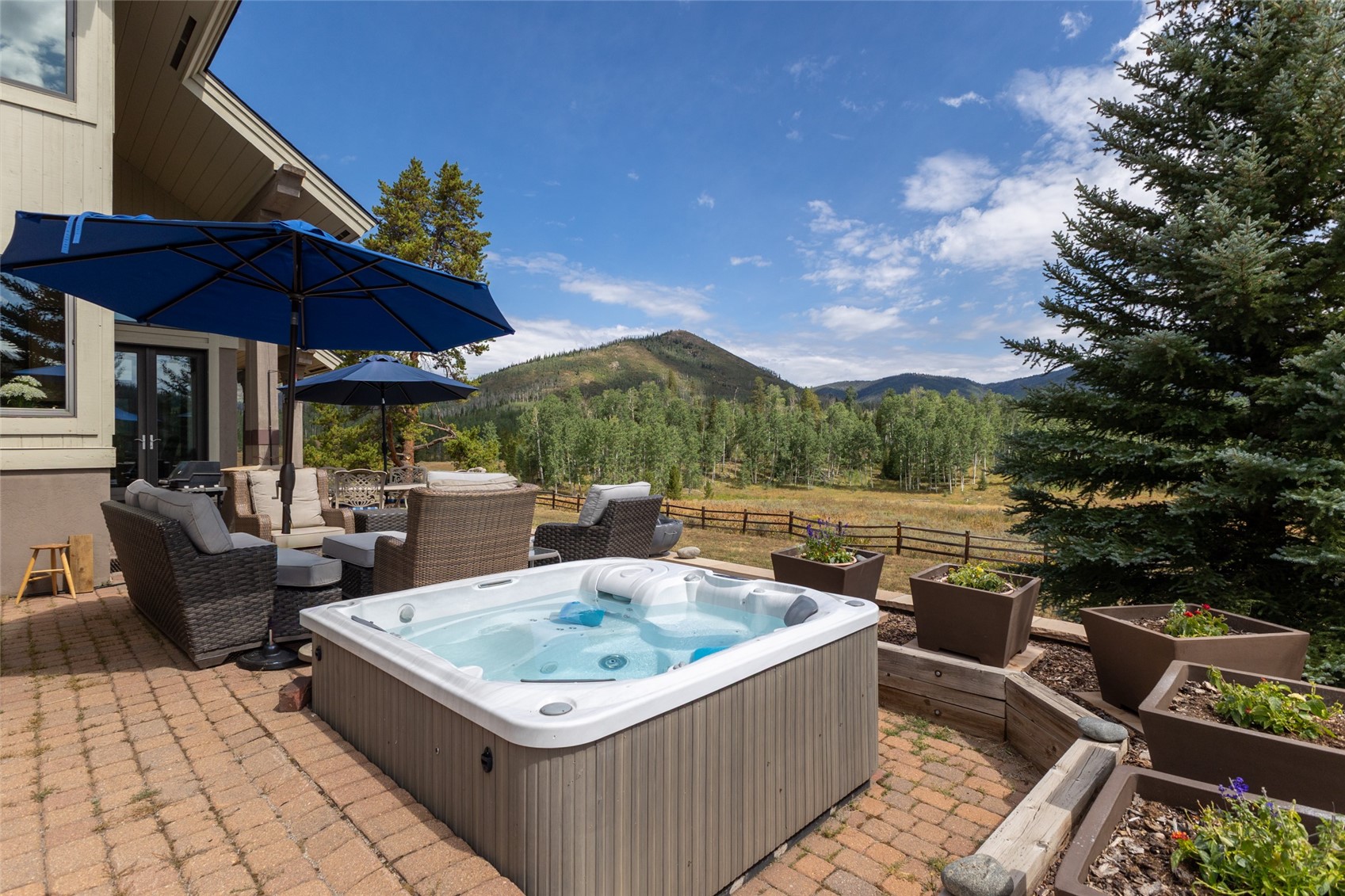 27350 Kelsie Court Clark CO 80428