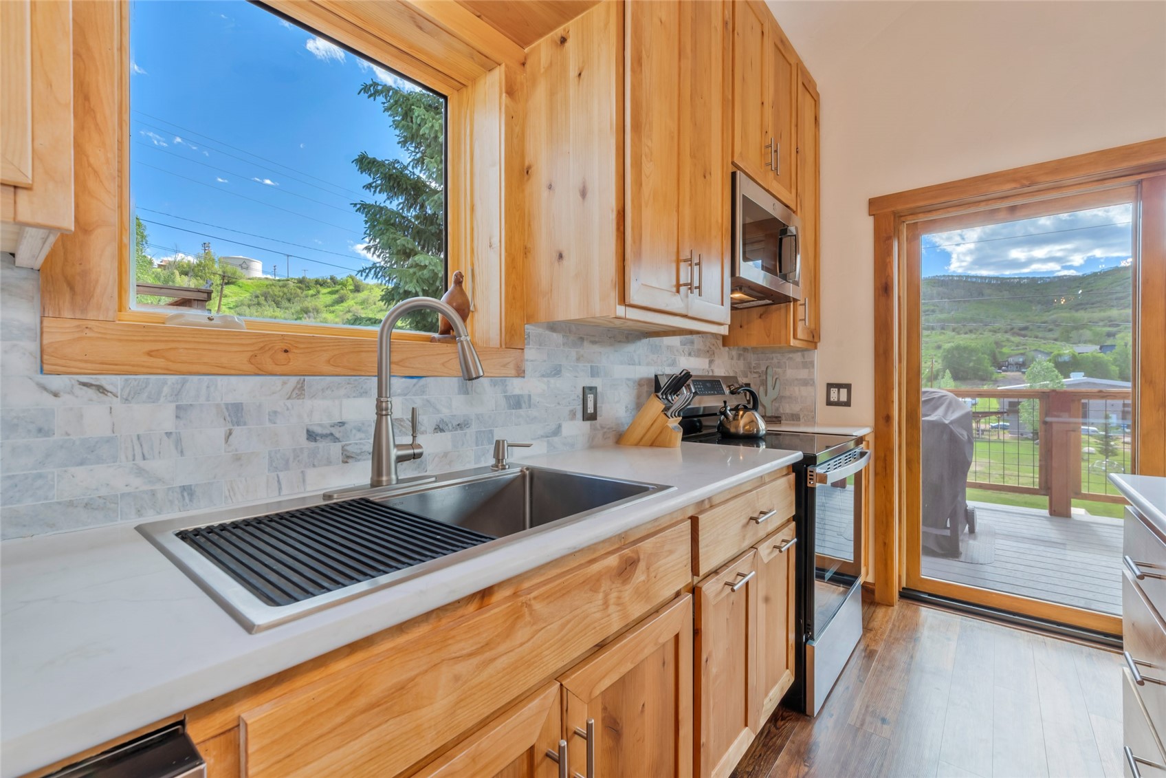 404 Bell Avenue Oak Creek CO 80467
