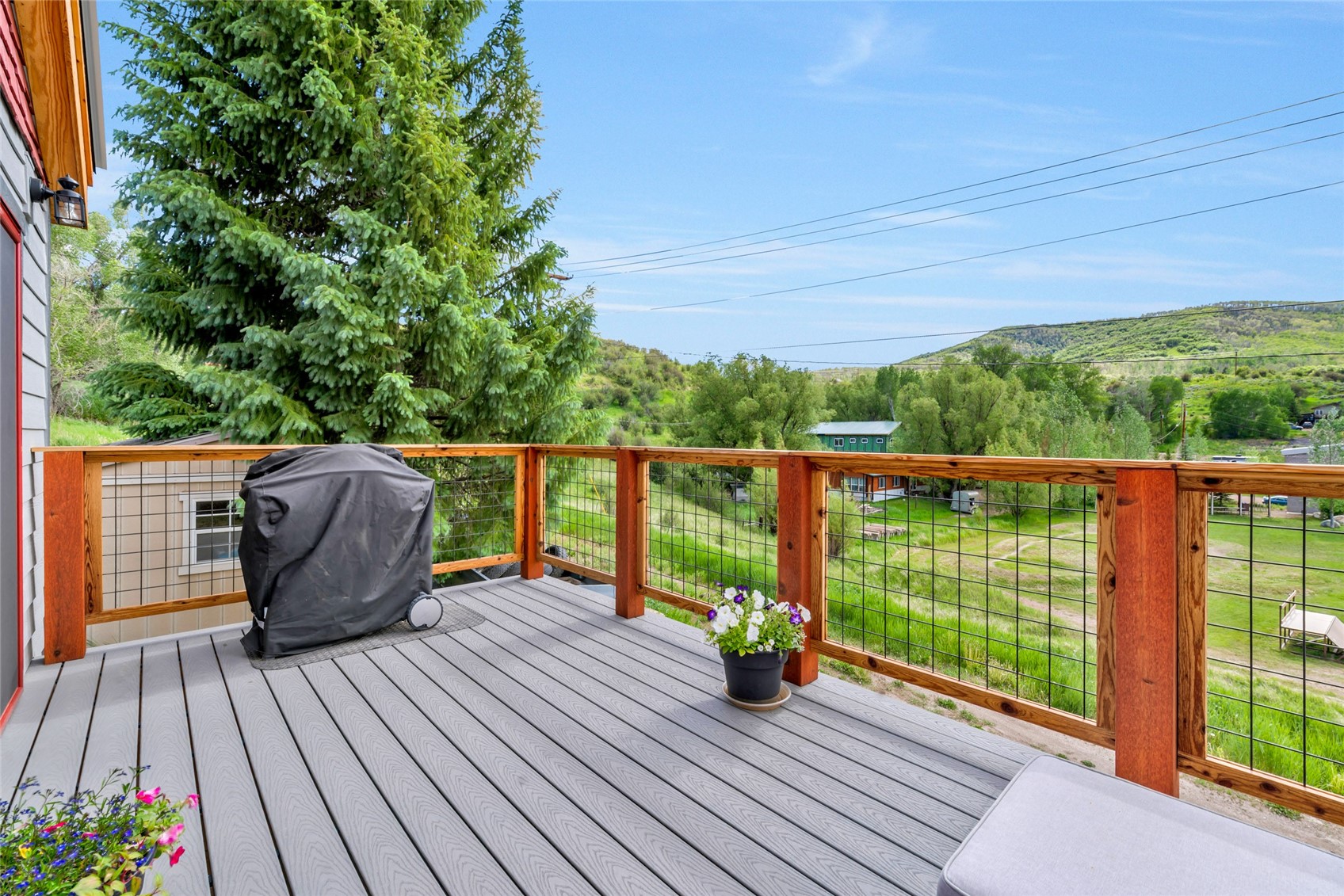 404 Bell Avenue Oak Creek CO 80467
