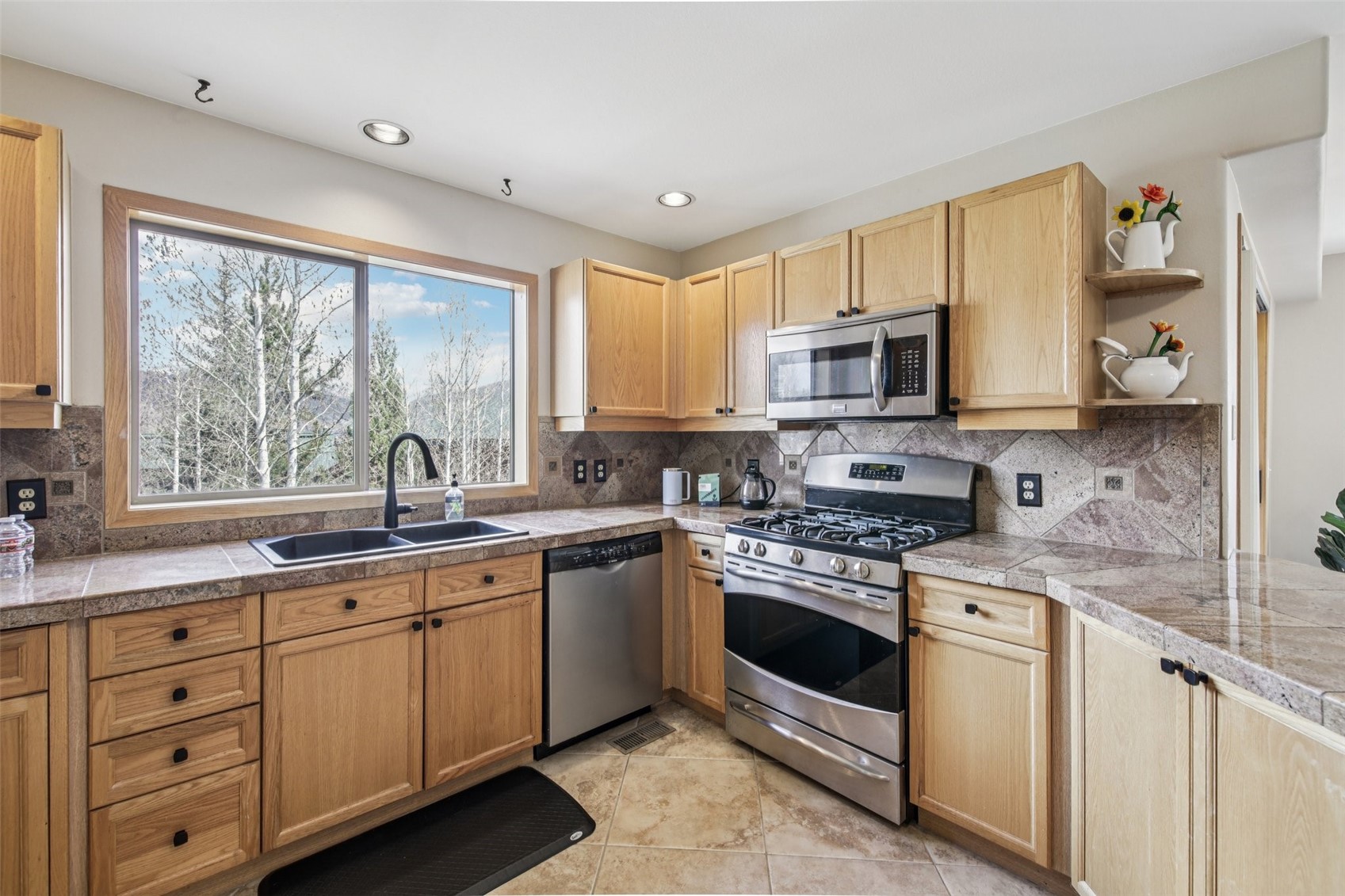 51 Sauterne Lane Silverthorne CO 80498