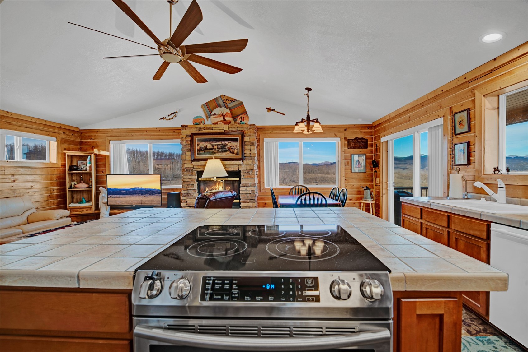 85 Swandyke Court Jefferson CO 80456