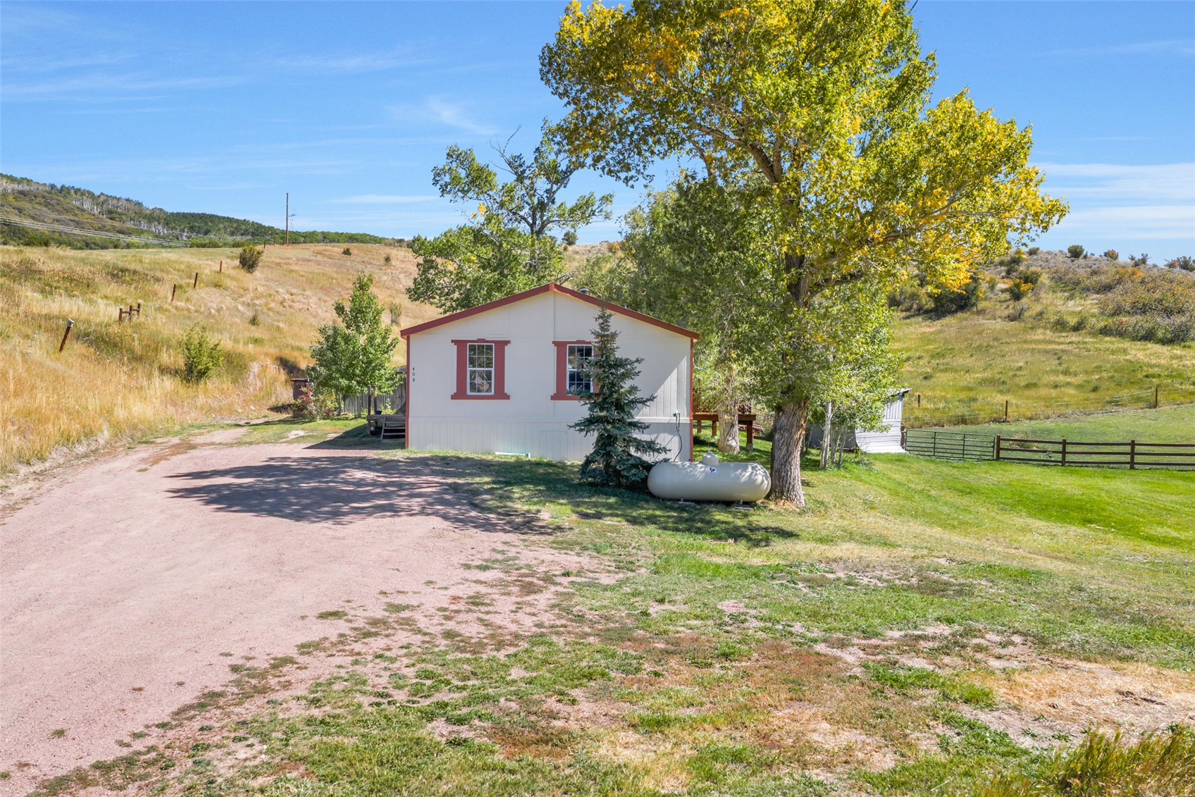 408 N Grant Avenue Oak Creek CO 80467