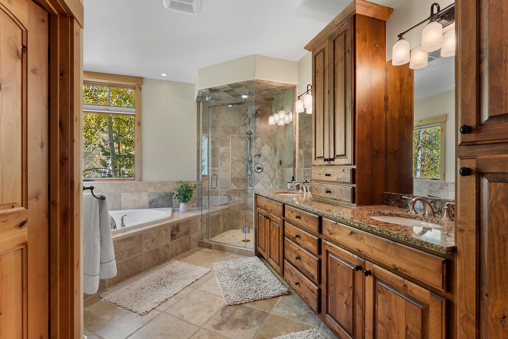 704 Willowbrook Road Silverthorne CO 80498