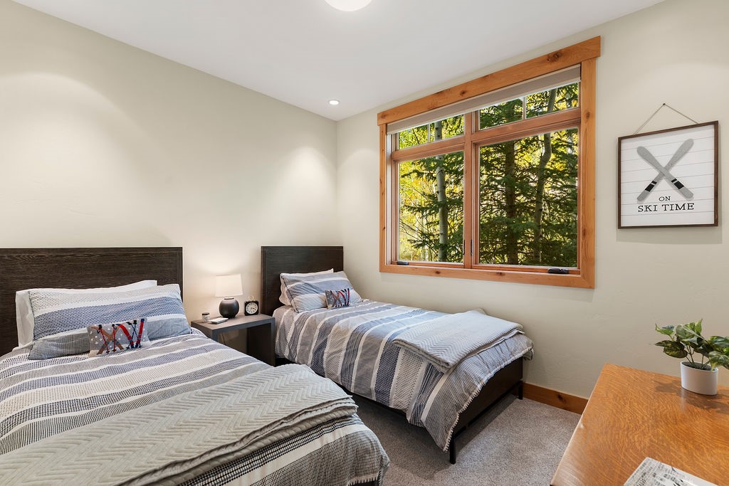 704 Willowbrook Road Silverthorne CO 80498