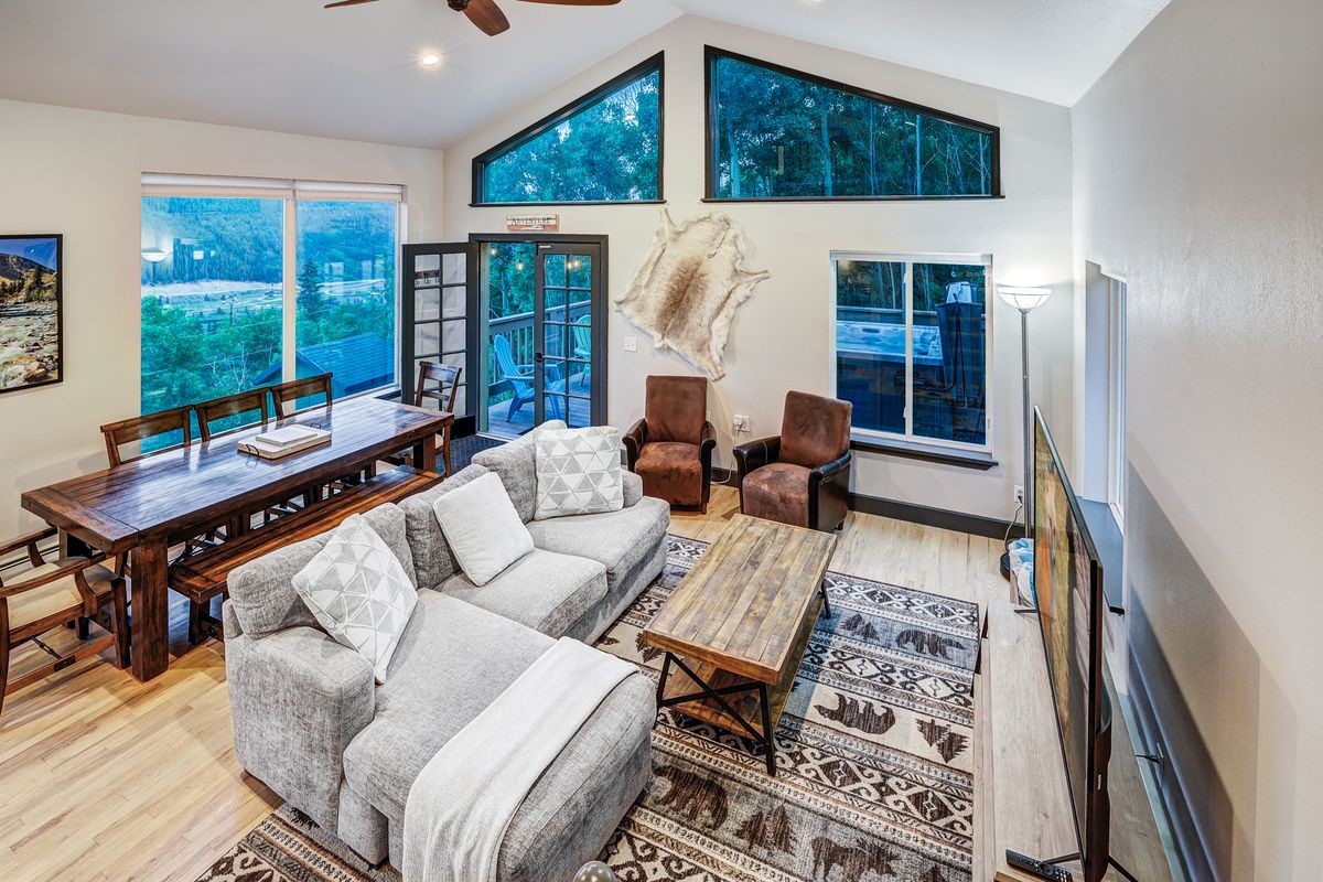 1095 Quartzville Road Alma CO 80440
