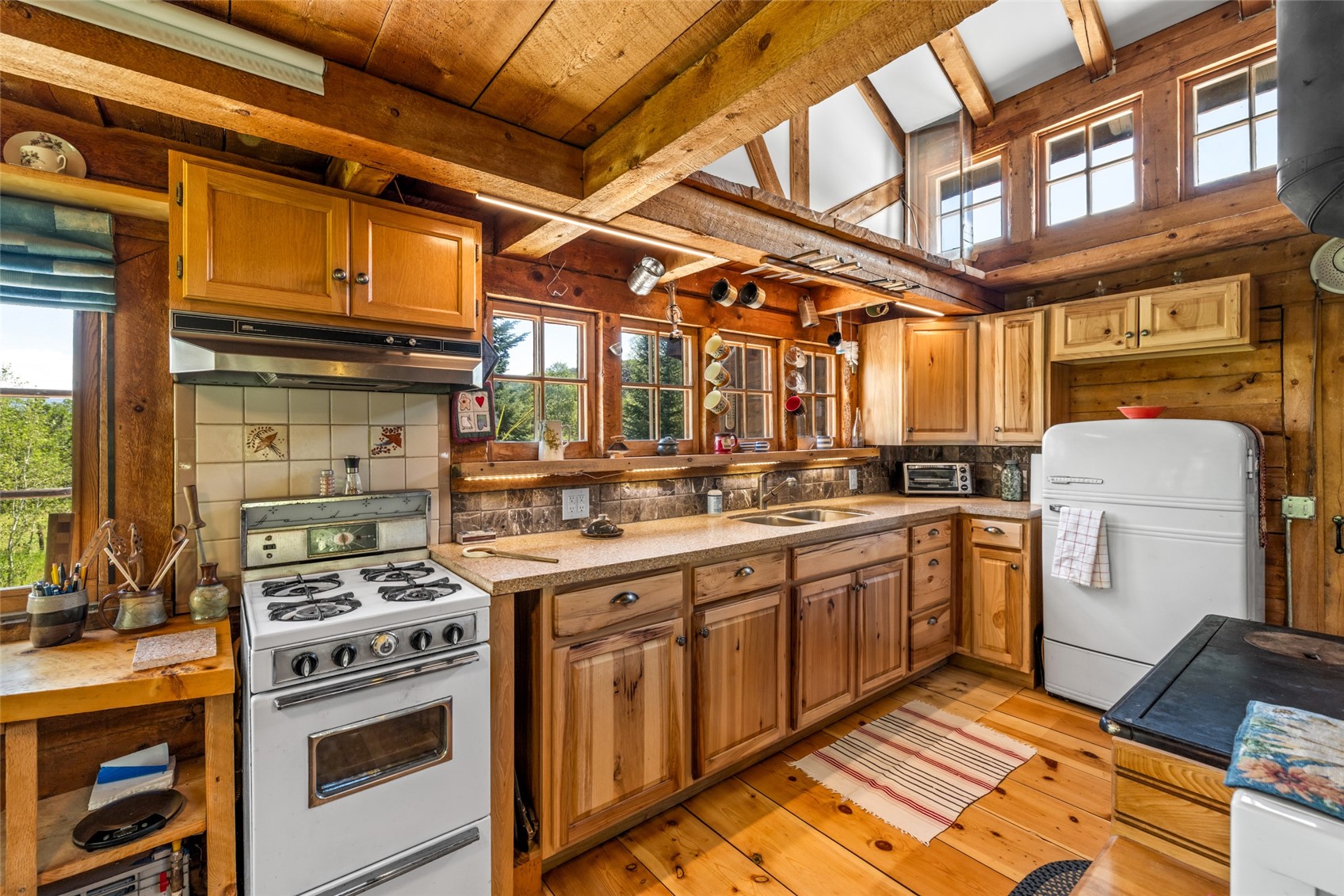 29560 Hinton Lane Oak Creek CO 80467