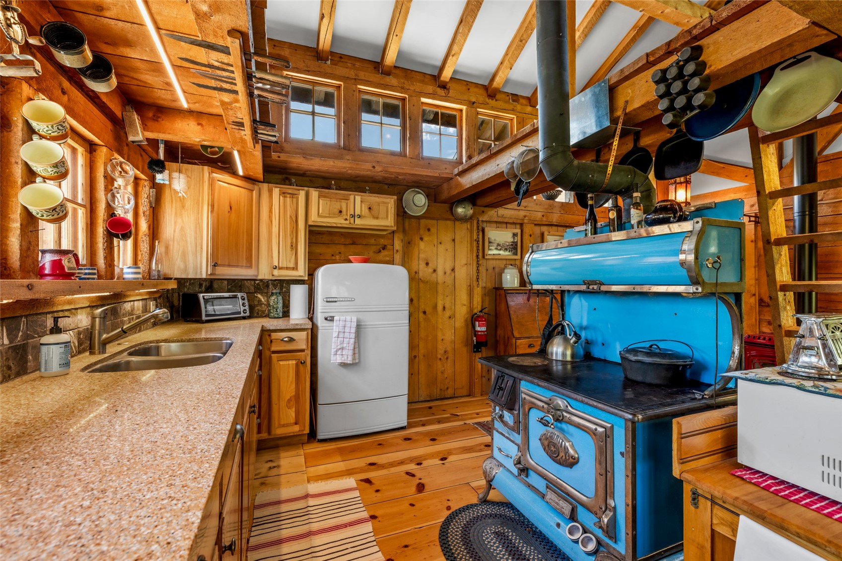 29560 Hinton Lane Oak Creek CO 80467