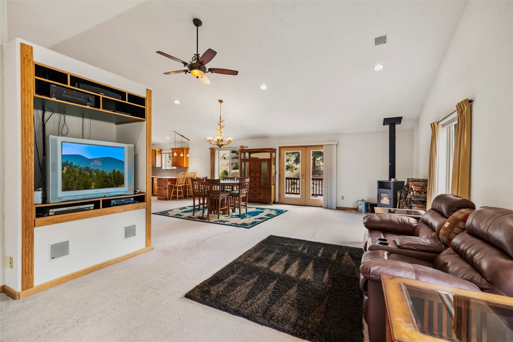 122 W Cline Drive Shawnee CO 80475