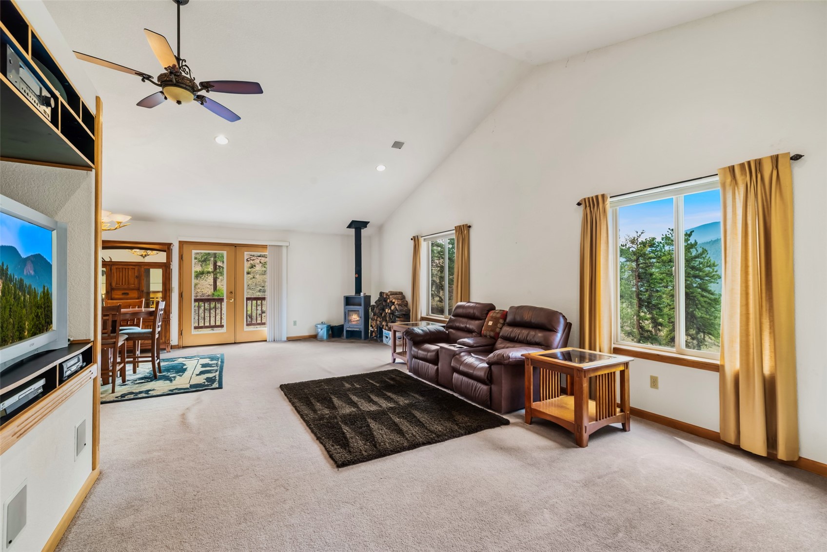 122 W Cline Drive Shawnee CO 80475