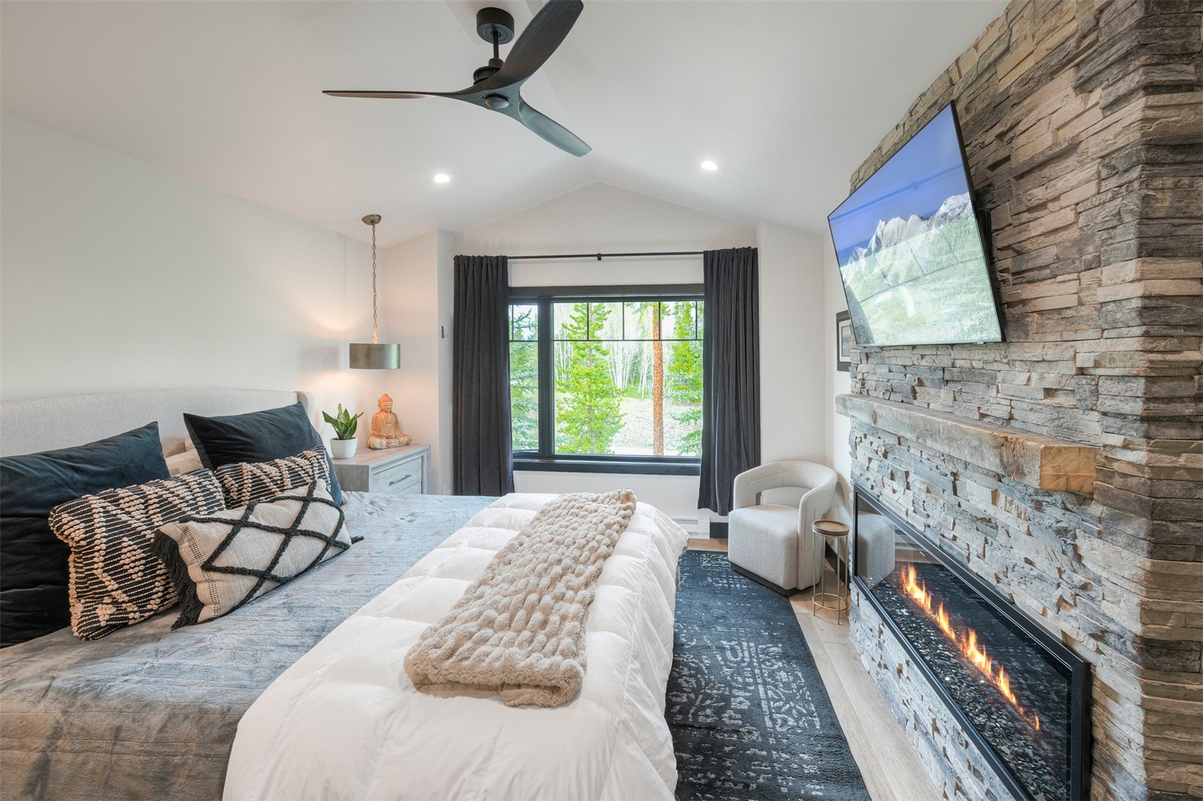 306 S Golden Eagle Drive Silverthorne CO 80498