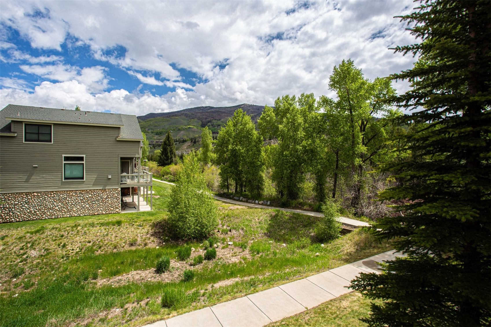 105 Range View Circle Silverthorne CO 80498