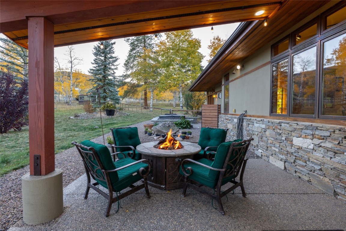 32350 Los Ranchos Road Oak Creek CO 80467