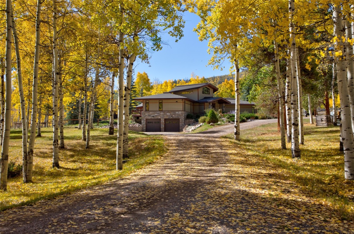 32350 Los Ranchos Road Oak Creek CO 80467