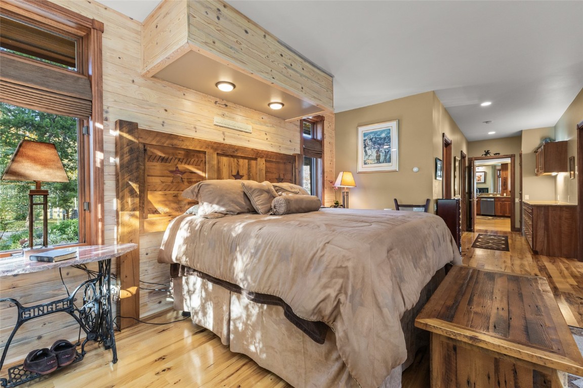32350 Los Ranchos Road Oak Creek CO 80467