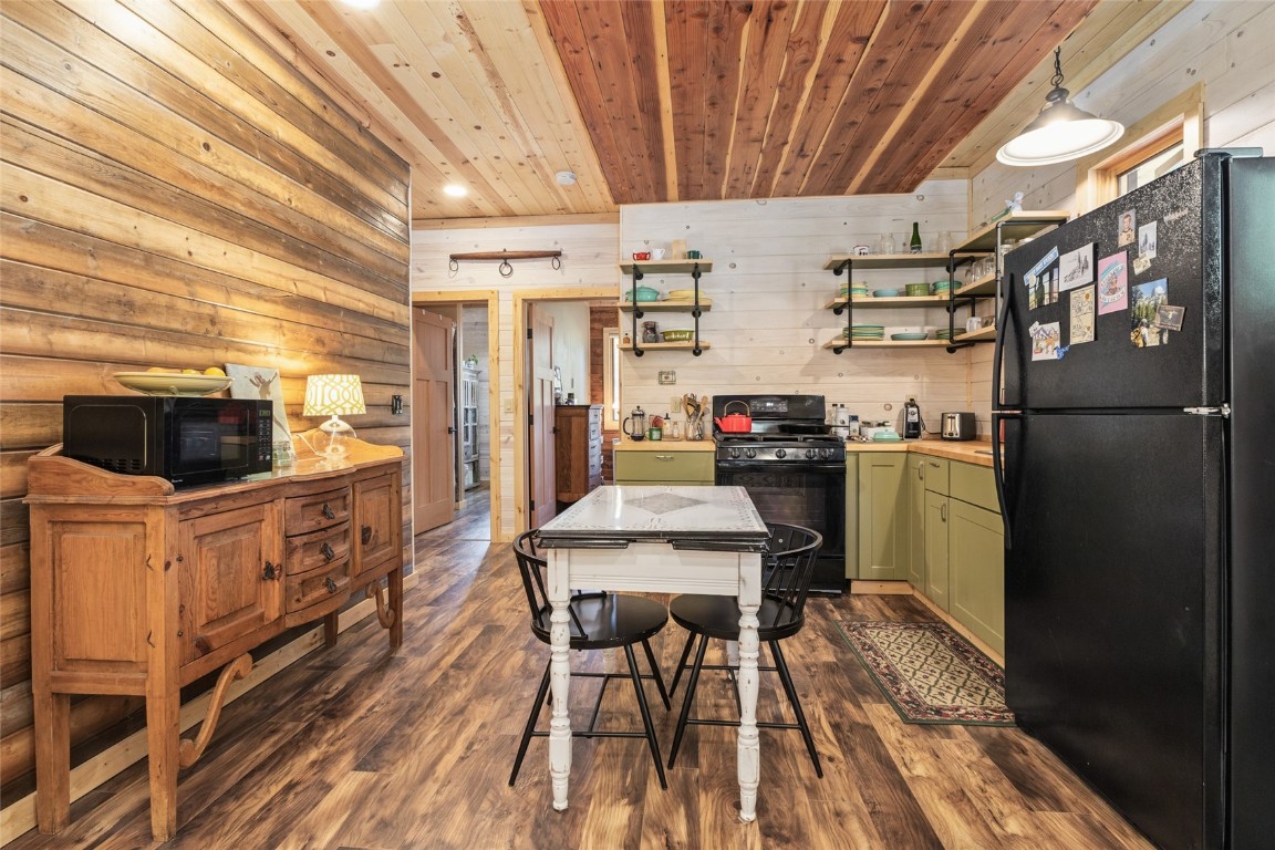 32350 Los Ranchos Road Oak Creek CO 80467