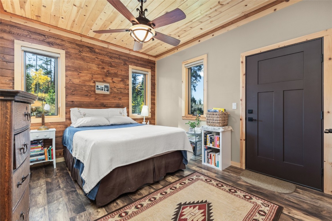 32350 Los Ranchos Road Oak Creek CO 80467