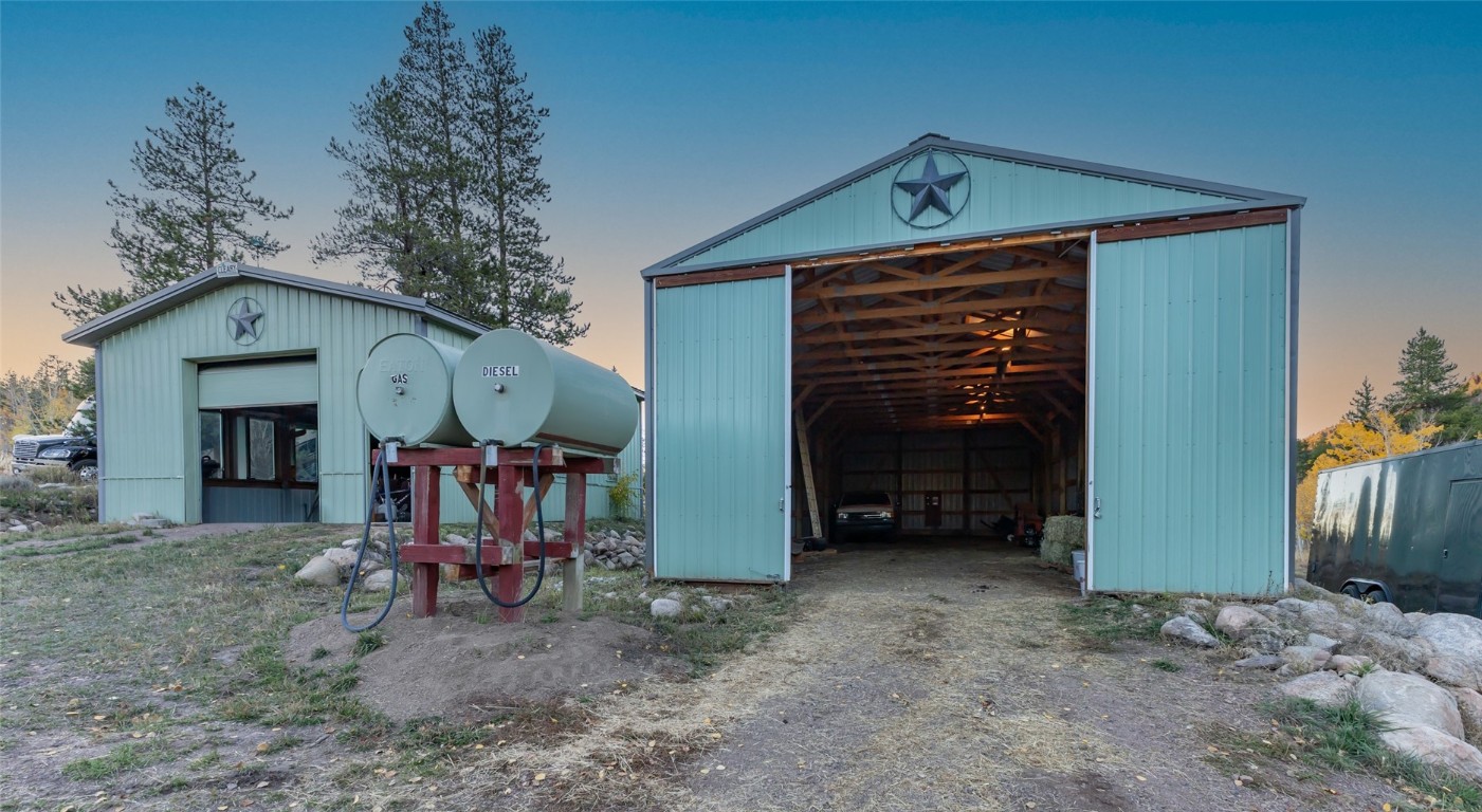 32350 Los Ranchos Road Oak Creek CO 80467