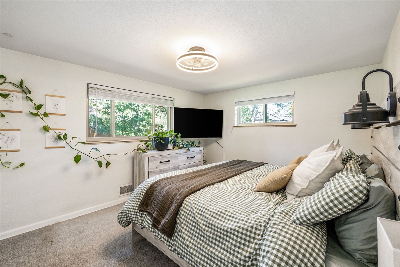 2615 S Raleigh Street Denver CO 80219