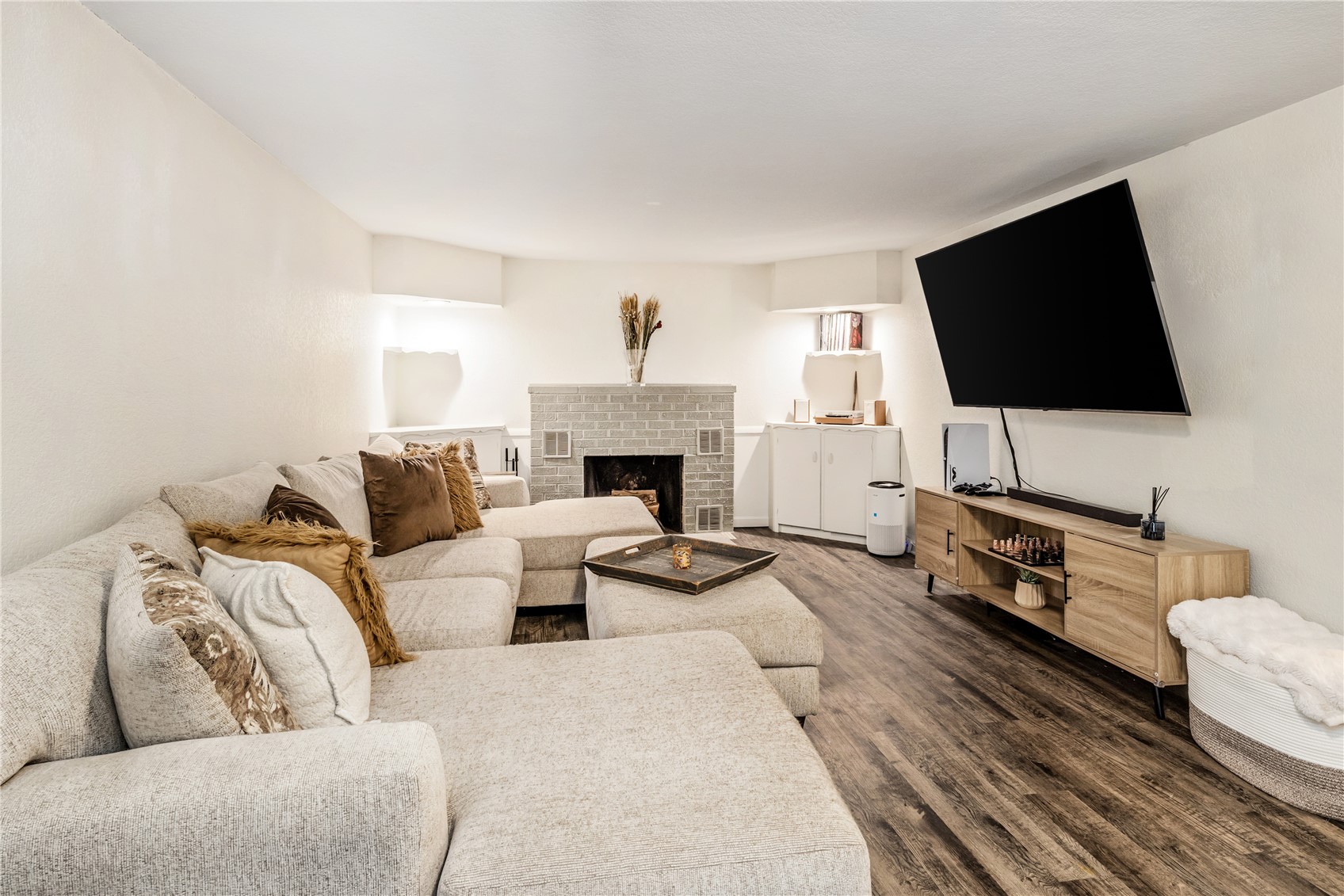2615 S Raleigh Street Denver CO 80219