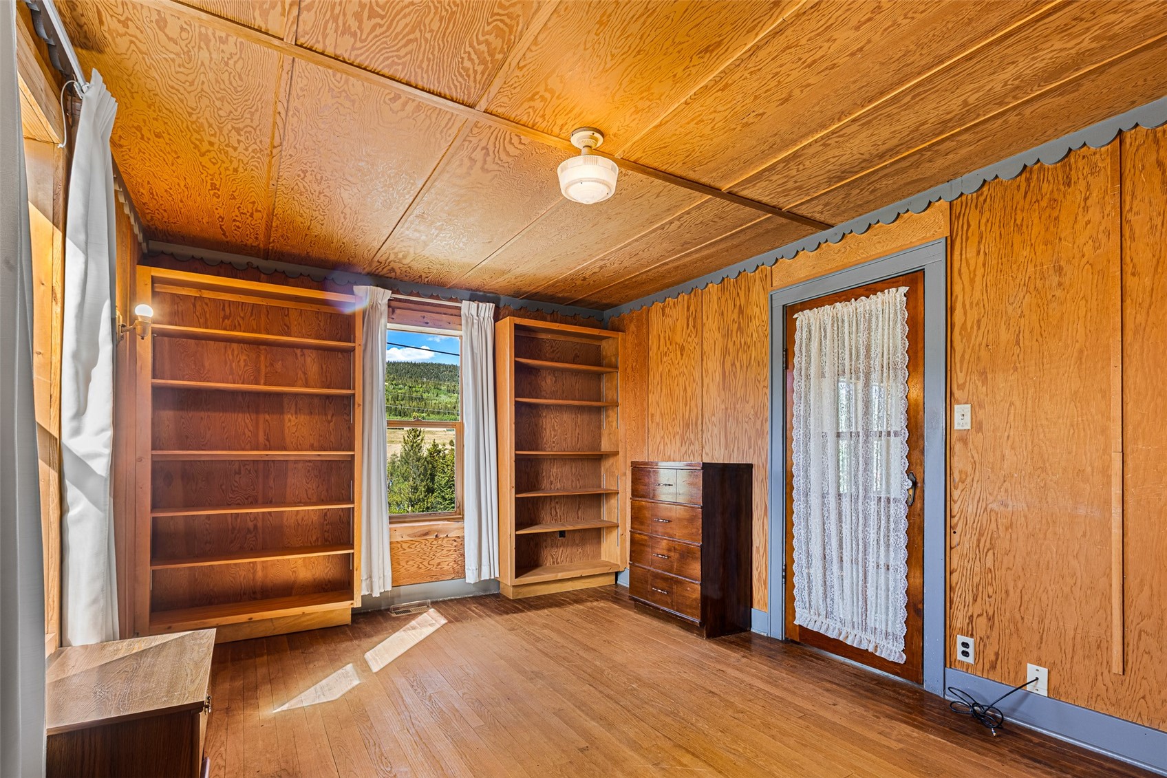 135 S Main Street Alma CO 80420
