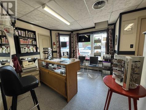 58 Huron Walk Manitouwadge ON P0T 2C0