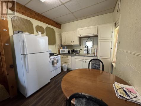 58 Huron Walk Manitouwadge ON P0T 2C0