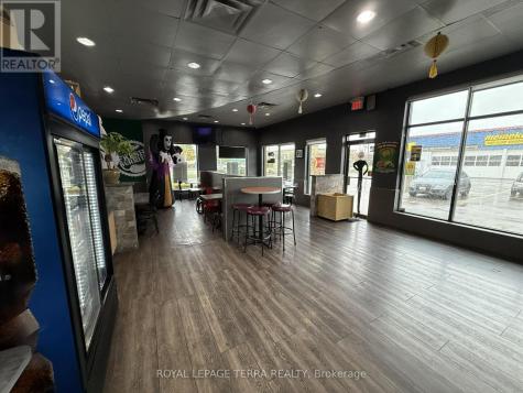 652 Fairway Road South Kitchener ON N2C 1X3