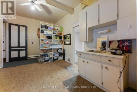618 Berford Street South Bruce Peninsula ON N0H 2T0