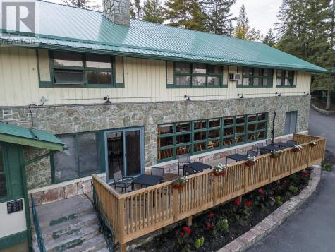 30 Skyers Road Sioux Narrows ON P0X 1N0