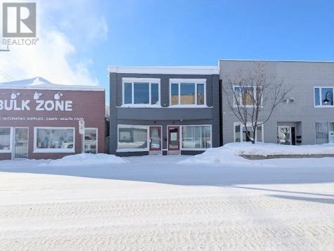 6 & 8 Earl Avenue Dryden ON P8N 1X3