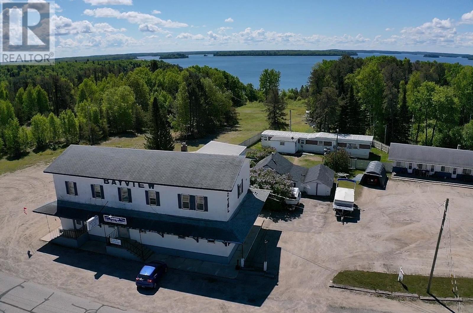 35 Spruce Avenue Vermilion Bay ON P0V 2V0