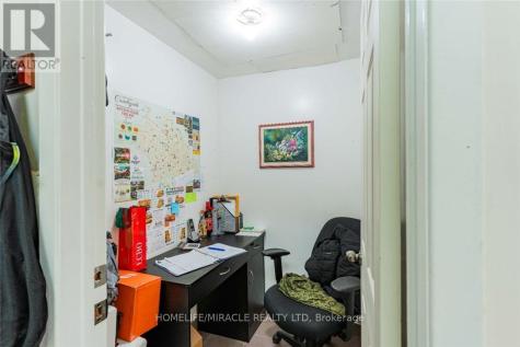 112 Oriole Parkway West Woolwich ON N3B 1C5