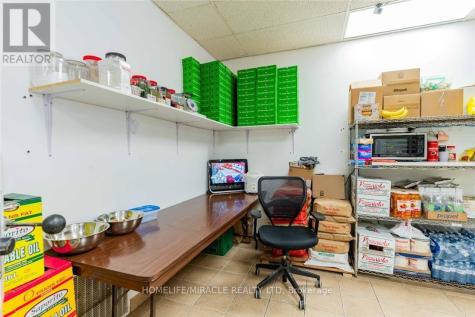 112 Oriole Parkway West Woolwich ON N3B 1C5