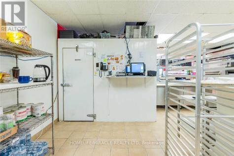 112 Oriole Parkway West Woolwich ON N3B 1C5