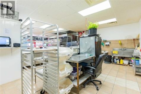 112 Oriole Parkway West Woolwich ON N3B 1C5