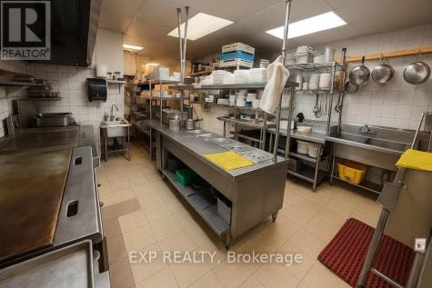 627 River Road West Wasaga Beach ON L9Z 2P1