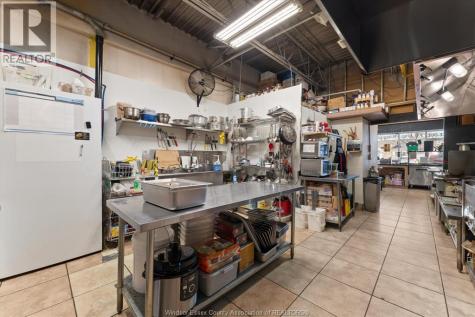 3395 Howard Avenue Windsor ON N9E 3N6