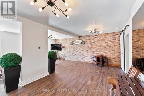 839 Erie Street East Windsor ON N9A 3Y5