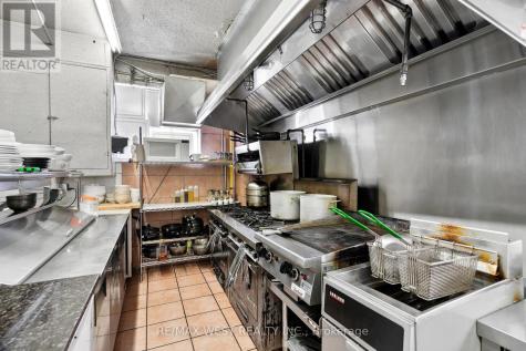 839 Erie Street East Windsor ON N9A 3Y5