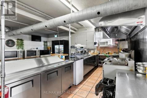 839 Erie Street East Windsor ON N9A 3Y5