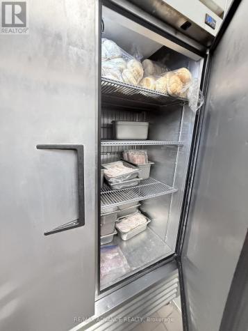 15975 Bayview Avenue Aurora ON L4G 0S3