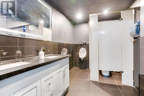 1472 King Street East Kitchener ON N2G 2N7