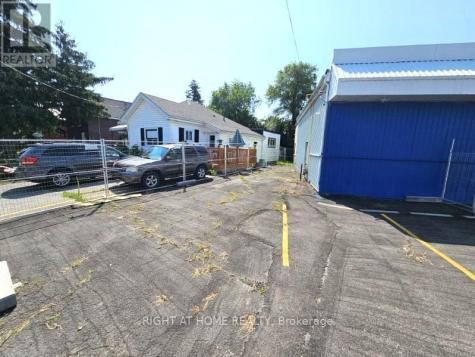 230 Erie Avenue Brantford ON N3S 2H2