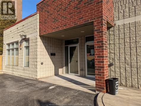 1074 Goyeau Windsor ON N9A 1J1