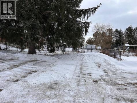 28 Brock Road North Puslinch ON N1H 6H9