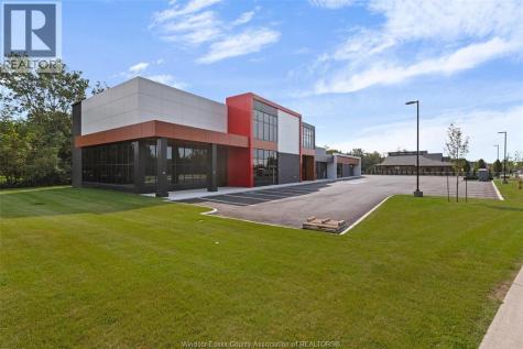 475 Seacliff Drive Kingsville ON N9Y 2K5
