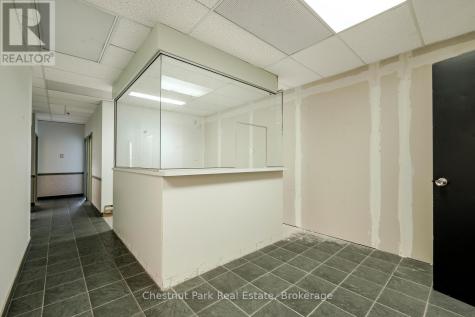 945 3rd Avenue East Owen Sound ON N4K 2K8