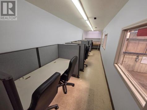 905 Commerce Street S Thunder Bay ON P7E 6E8