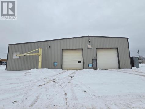 905 Commerce Street S Thunder Bay ON P7E 6E8