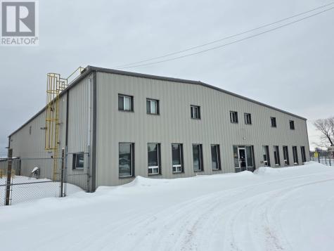 905 Commerce Street S Thunder Bay ON P7E 6E8